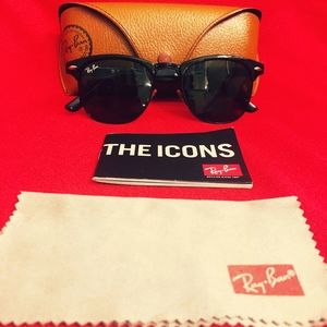 Ray-Ban Wayfarer All Black Sunglasses
